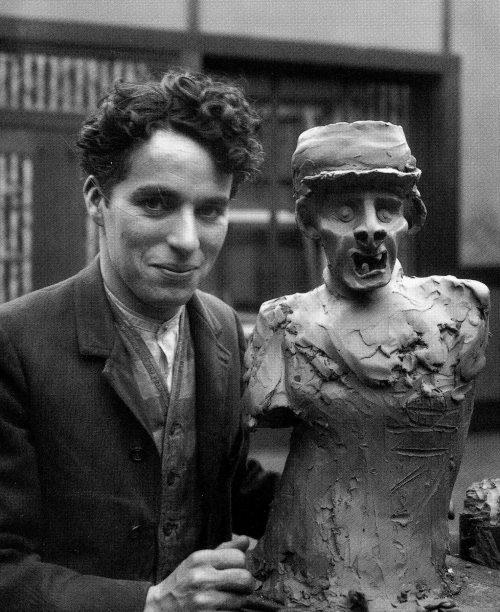 Charlie Chaplin, 1917.